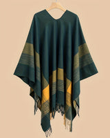 Kyrine - Poncho Schal Mit Fransen Und Geometrischem Muster in Dunkelgrün
