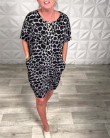 Salvinia - Lässiges Kleid Mit Rundhalsausschnitt Und Drucken in Schwarz