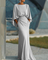 Clara | Elegantes V-Ausschnitt, rückenfreies Kleid ohne Ärmel in Silber