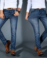 Hochwertige, in vier Richtungen dehnbare Slim-Fit-Jeans für Herren in Blau