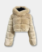 Norina - Kurzmantel aus Kunstpelz in Beige