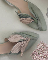 Jennifer - Stilvolle flache Damenschuhe mit Blumenmuster in Grün