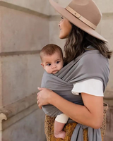 Rückenunterstützende Babytrage - CuddleWrap in Taupe Grau