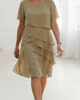 Juliette | Elegantes, fließendes Kleid mit Rüschen in Khaki