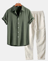 Button-Up Hemd und gerade geschnittene Hose aus Leinen-Rayon-Mischung in Dunkelgrün