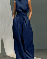 Nerina - Ärmelloser Jumpsuit mit weitem Bein in Dunkelblau