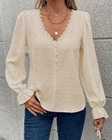 Rejina – Elegante Bluse Mit Spitzenkragen in Aprikose