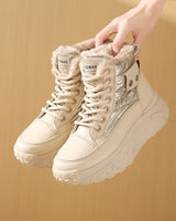 Hohe Damenstiefel mit Thermofutter und erhöhter Sohle - Mirelda in Khaki