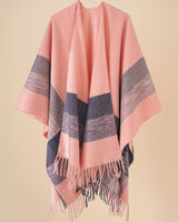 Kyrine - Poncho Schal Mit Fransen Und Geometrischem Muster in Rosa