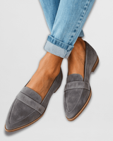 Magdalena | Damen Frühlings Spitz Zulaufende Wildleder Loafer in Grau