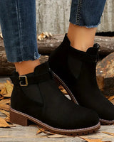 Miniya – Stiefeletten mit Schnallenriemen in Schwarz