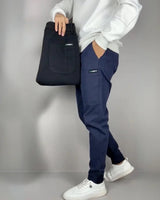 Malik – Stilvolle Freizeithose in Blau