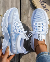 Annelien – Bequeme Strick-Turnschuh in Blau