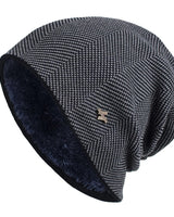 Qinch – Mit Fleece gefütterte Wintermütze in Marineblau