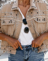 Martina | Damen Modische Kurzjacke mit Nietenverzierung in Beige