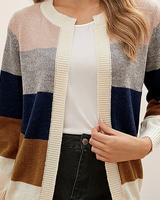 ESTER - Bequeme strickjacke in Braun blau