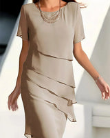 Kendra | Schickes Kleid mit figurschmeichelndem Design in Khaki