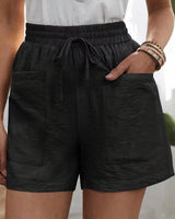 Lotta | Luftige Paperbag-Shorts in Schwarz