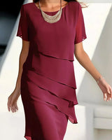 Kendra | Schickes Kleid mit figurschmeichelndem Design in Rot