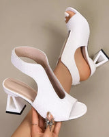 Lira - Strukturierte Slingback-Sandale mit Blockabsatz in Weiß