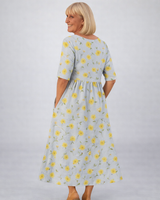 Zunia – Midi-Kleid Mit Blumenmuster Und Taschen in Hellgelb