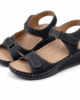 Talynne - Gepolsterte Sandalen in Schwarz