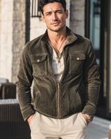 Herren-Cordjacke mit hohem Kragen, Reißverschluss und Taschen – Florian in Militärgrün