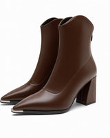 Angela | Damen-Frühjahrs-Stiefeletten mit spitzer Kappe und Absatz in Braun