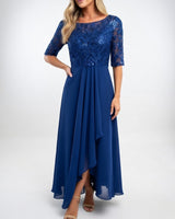 Zerda – Elegantes Midi Kleid Aus Spitze in Dunkelblau