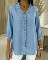 Aelyssa - Soft-Touch-Bluse mit Rüsche am V-Ausschnitt in Hellblau