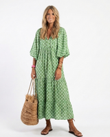Apolline | Midi-Kleid mit dreiviertel Ärmeln und V-Ausschnitt im Muster in Grün