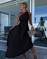 Einschulterkleid Mit Faltenrock - Lisann in Schwarz