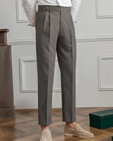 Max | Premium Plissierte Hosen in Braun
