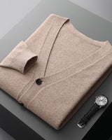 Lucian – Die stilvolle & vielseitige Herren-Strickjacke in Goldenes Kamel