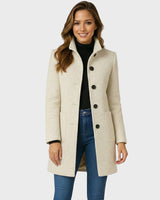 Avarin - taillierter mittellanger Mantel in Creme