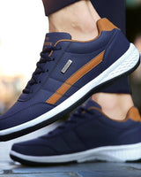 Matthew - Sneaker im auffälligen Design in Blau
