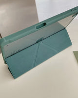 Origami iPad-Hülle aus Silikon – FlexFold Smart Case in Dunkelgrün