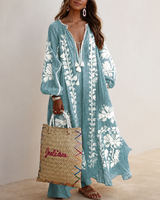 Nelia - Lockeres Boho-Sommerkleid mit Blumenprint in Hellblau
