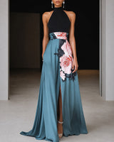 Annie - Ärmelloses Maxikleid mit Blumenmotiv in Blau
