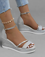 Mildred - Stilvolle Sandalen mit Schnalle in Silber