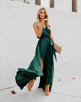 Kareem - Lässiges Maxikleid mit Taillengürtel in Grün