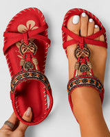 Eleanor - Stilvolle Flache Sandalen mit Strass in Rot