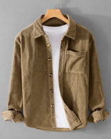 Ronald - Schlichtes Herrenhemd mit Tasche in Beige