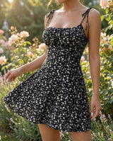 Rachel - Florales A-Linien Minikleid in Schwarz
