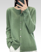 VIVIENNE I WARME GEMÜTLICHE STRICKJACKE in Grün