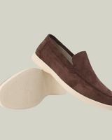 Anton – Eleganter Loafer aus Wildleder in Braun