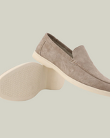 Anton – Eleganter Loafer aus Wildleder in Sand Beige