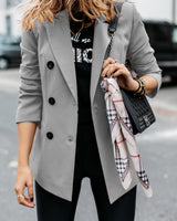 Damen nan taillierter Longblazer mit doppelreihiger Knopfleiste, Reverskragen und Eingrifftaschen Drune in Grau