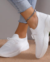 Damen nan gestrickte Slip-On Sneaker mit Memory-Fußbett und rutschfester Wellenlaufsohle Drune in Weiß