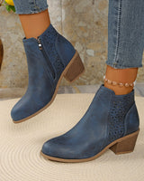 Damen nan knöchelhohe Stiefelette mit Laser-Cut-Perforation, seitlichem Reißverschluss und mittelhohem Blockabsatz Drune in Marineblau